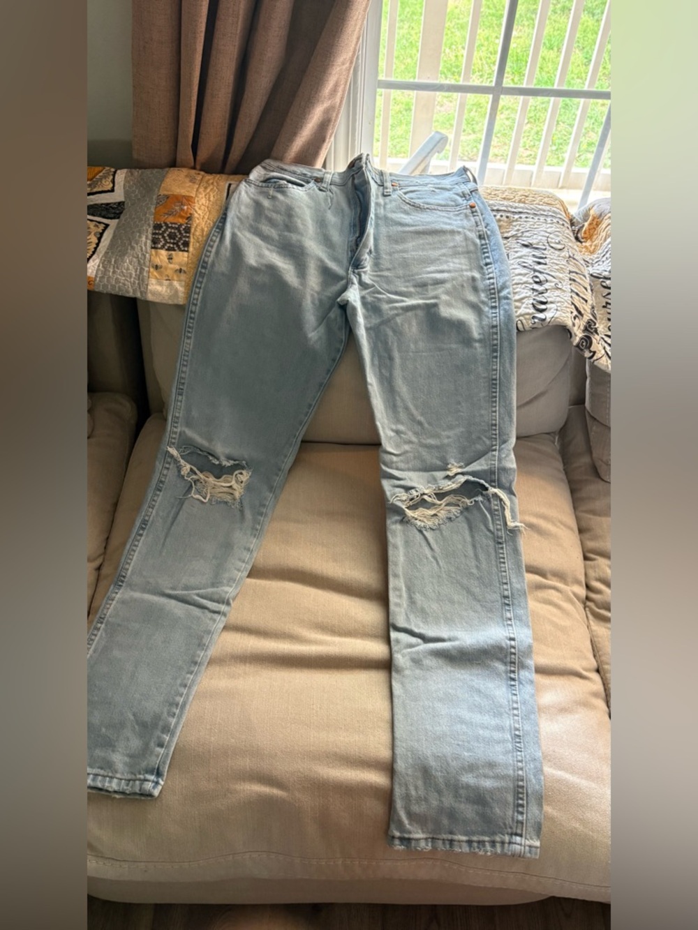 Wrangler Light Blue Denim jeans with Faded Wash